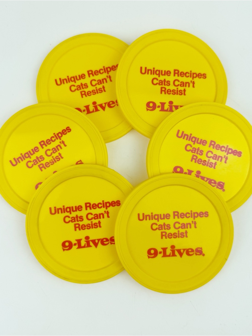 Vintage 9-Lives Cat Food Can Lids Yellow Plastic Promo Advertising Covers Set 6